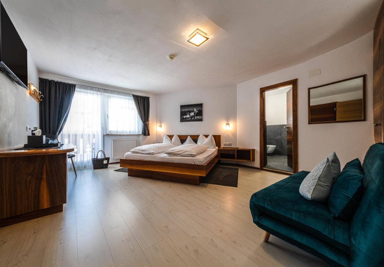 Apartments Sunela セルヴァ・ディ・ヴァル・ガルデーナ エクステリア 写真