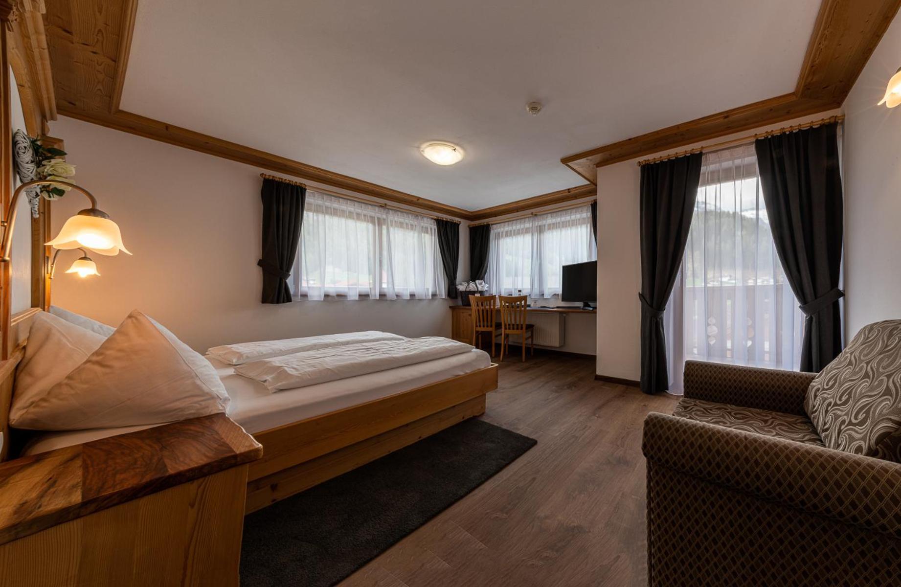 Apartments Sunela セルヴァ・ディ・ヴァル・ガルデーナ エクステリア 写真